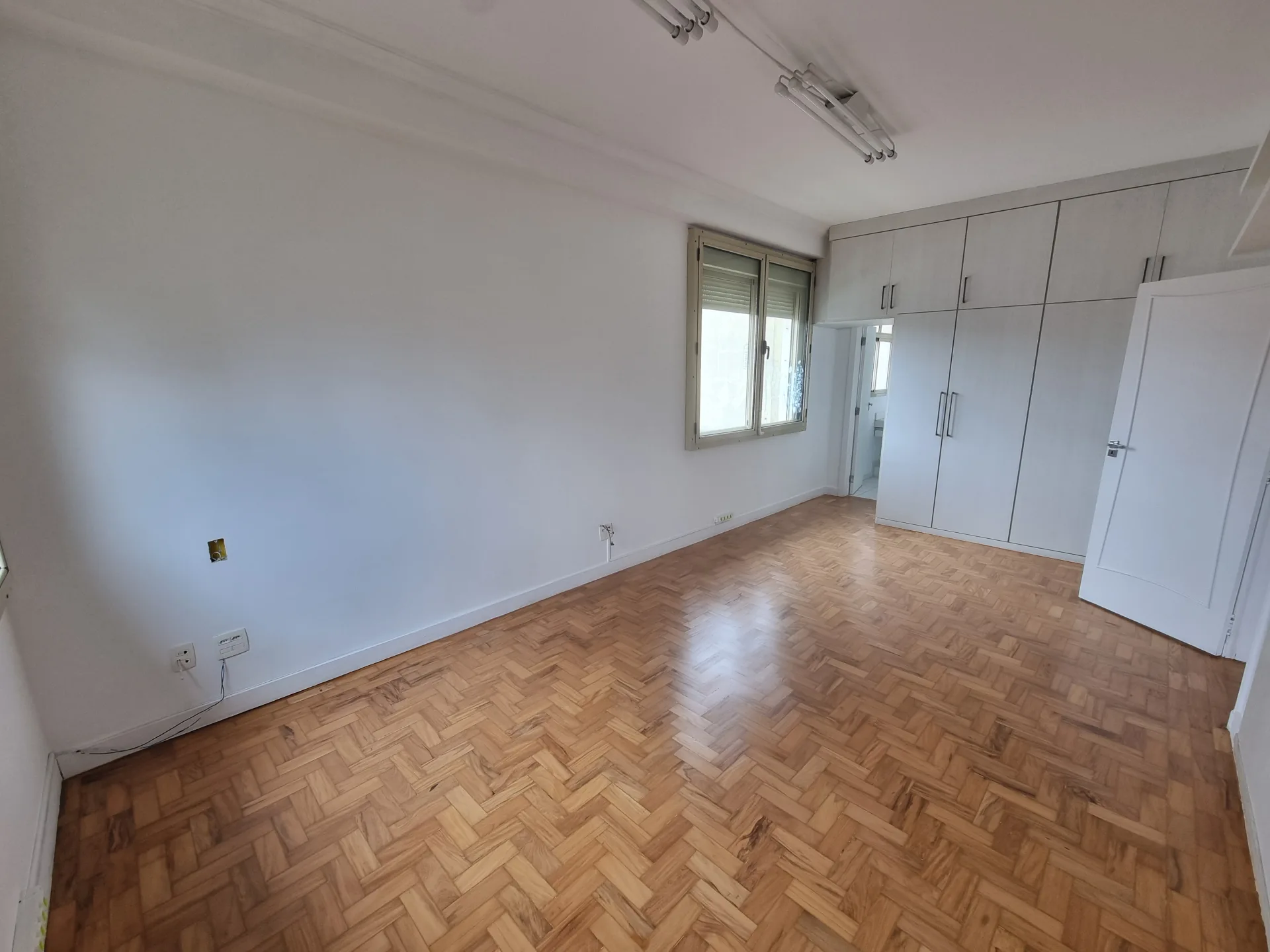Apartamento à Venda no Saint Honoré – 233m², 3 Dormitórios e Vista Panorâmica para a Avenida Paulista