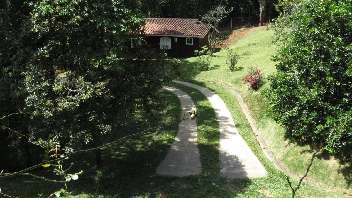 Chácara no Cond. Santa Helena - Castelo Branco km 42, a menos de 40 km de SP