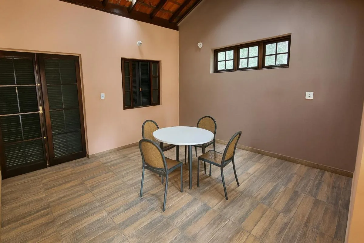 Chácara no Cond. Santa Helena - Castelo Branco km 42, a menos de 40 km de SP