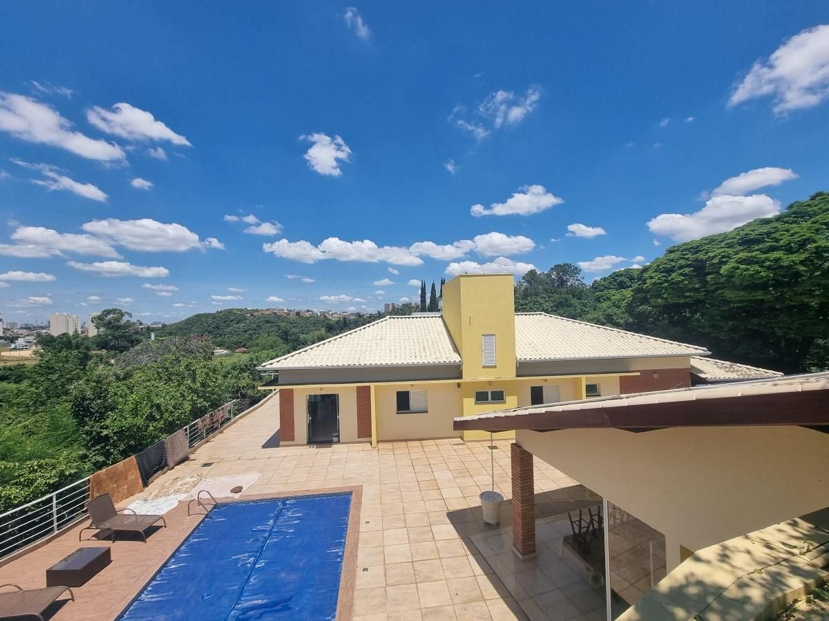 Chácara à venda em bairro nobre em Sorocaba próximo a Raposo Tavares e Centro