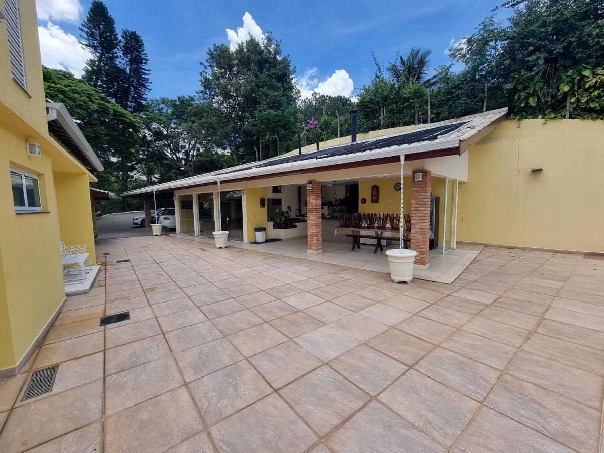 Chácara à venda em bairro nobre em Sorocaba próximo a Raposo Tavares e Centro