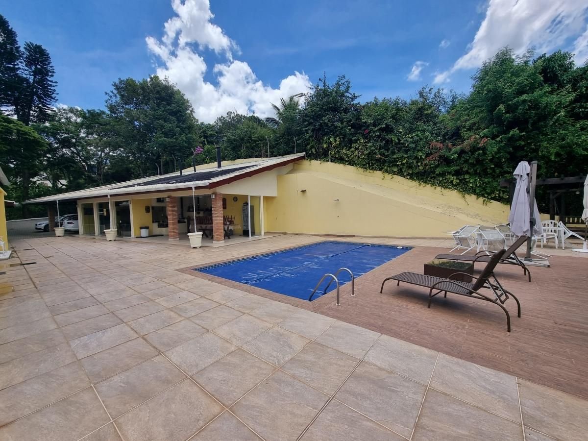 Chácara à venda em bairro nobre em Sorocaba próximo a Raposo Tavares e Centro