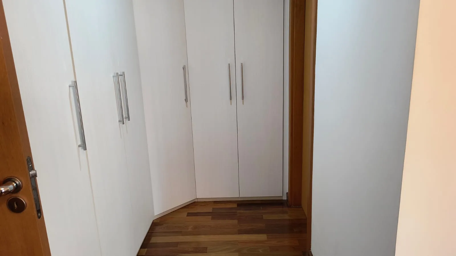 Apartamento de Alto Padrão com 208 m², 4 Suítes e 4 Vagas na Vila Mariana – São Paulo