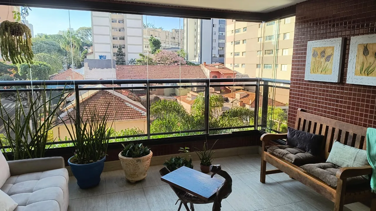 Apartamento de Alto Padrão com 208 m², 4 Suítes e 4 Vagas na Vila Mariana – São Paulo